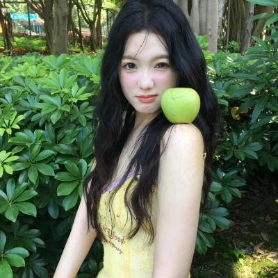 艳丽娇娃