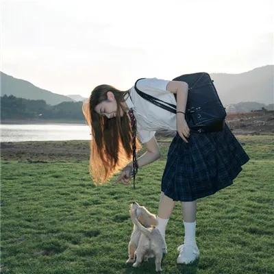 可疑的邻居们